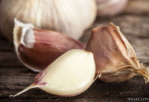 Italian Food Tip: Peeling Garlic Garlic Facebook Google Link