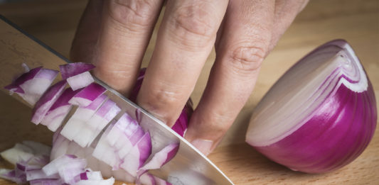 Italian Food Tip: Chopping Onions Italy Villa Cappelli Italian food tip onions